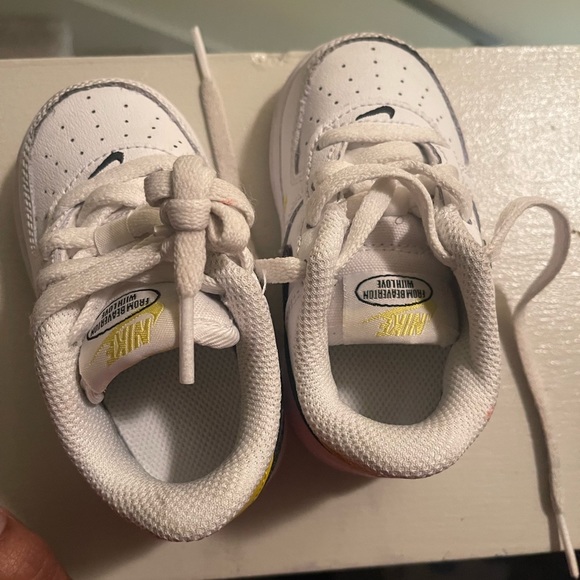 Air Force Ones 5C - Picture 4 of 4